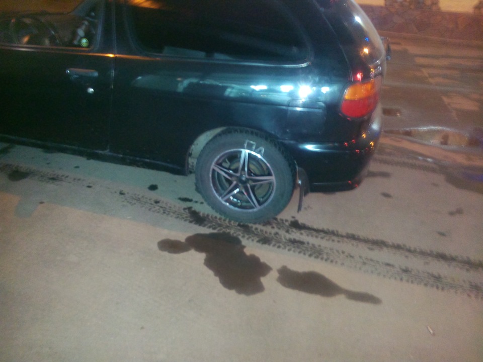 Чем стереть краску? — Nissan Almera I (N15), 1,4 л, 1997 года | шины ...