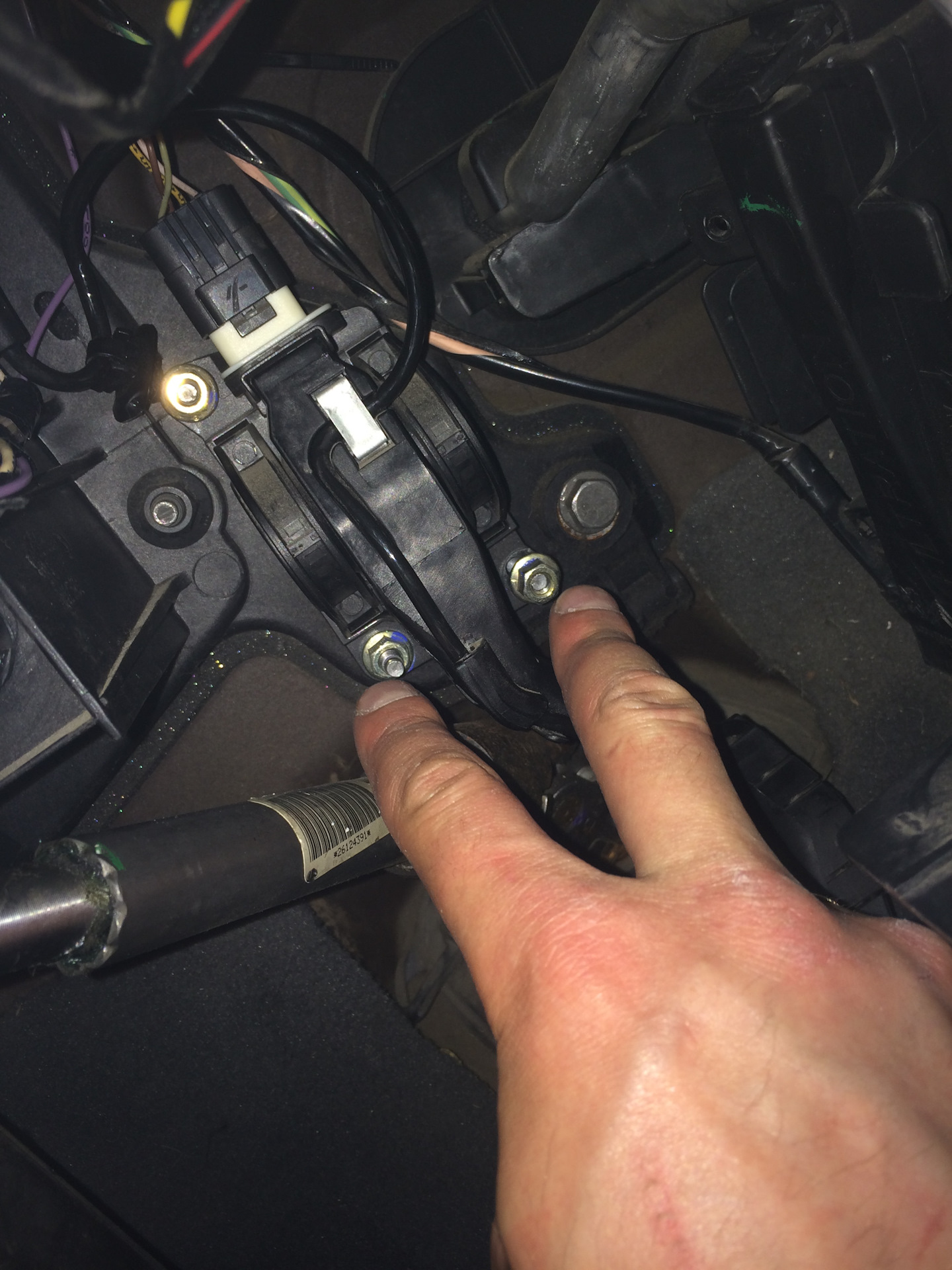 Педаль газа мазда rx8. Педаль газа на мазде6. Педаль газа на лодку. Электронная педаль газа соболь. Mazda cx7 датчик педали тормоза.