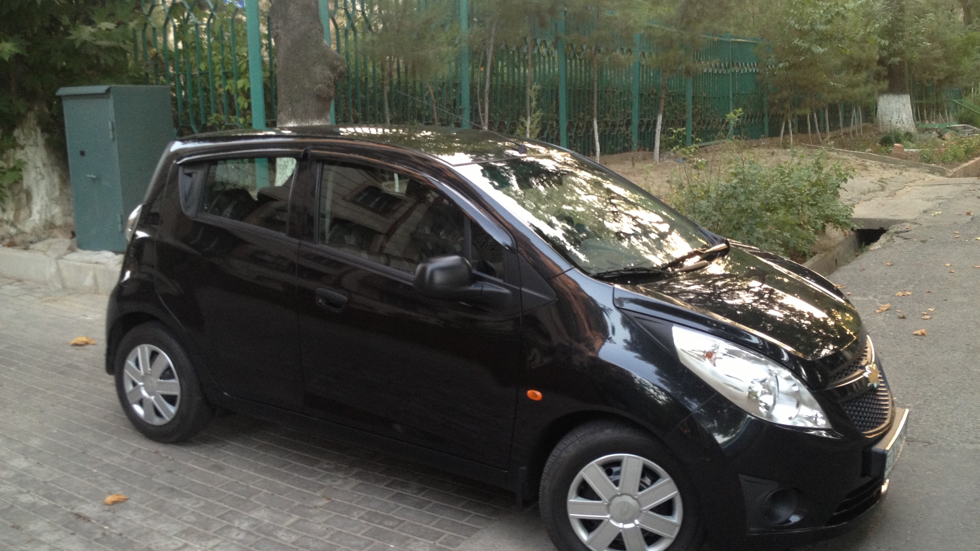 Chevrolet Spark (M300) 1.0 бензиновый 2012 | 1.0 АКПП 