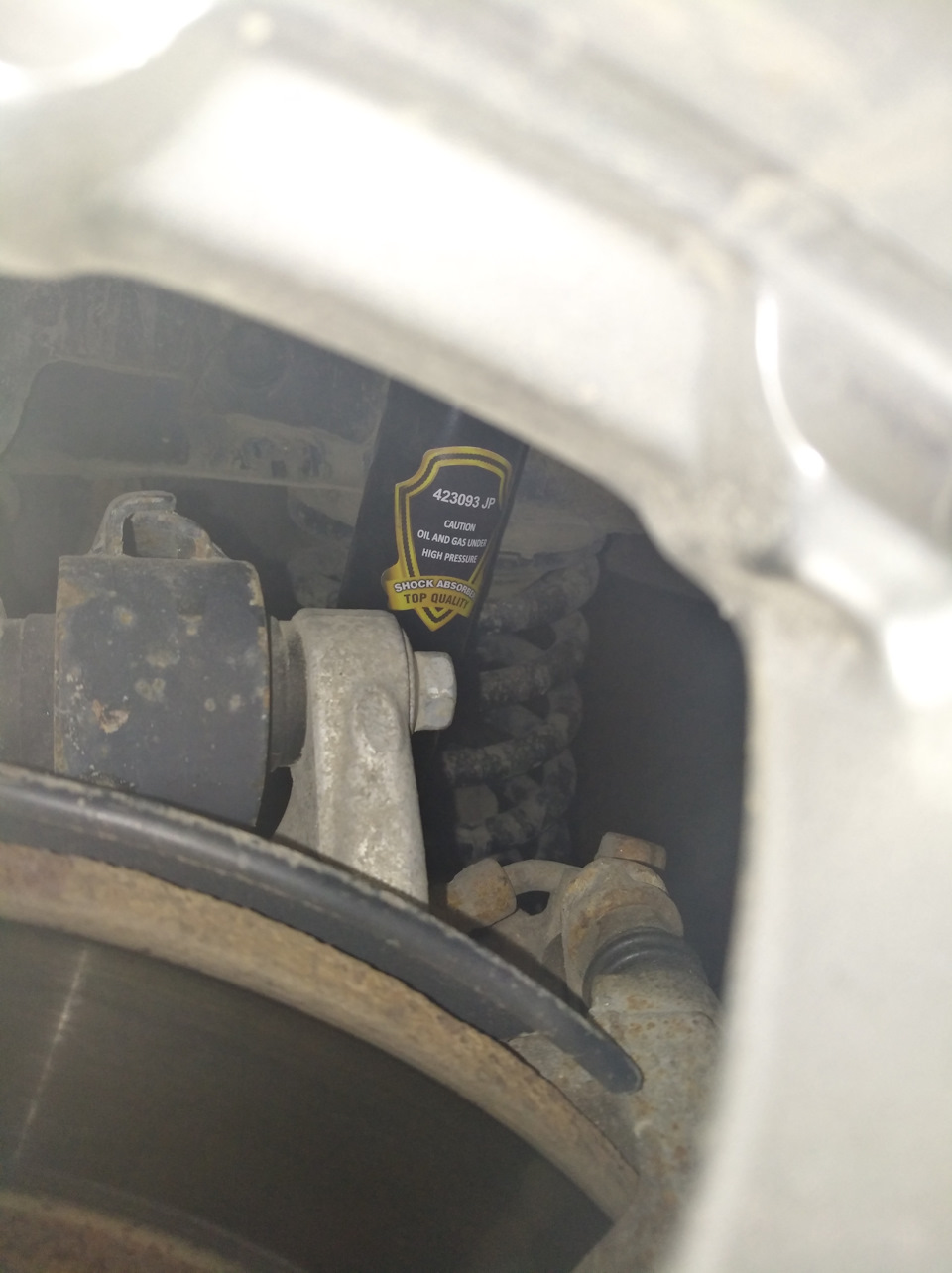 Замена амортизаторов — Honda Civic 4D (8G), 1,8 л, 2007 года | своими ...