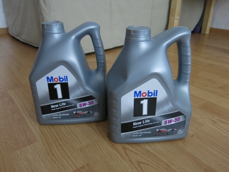 2 4 литра. Mobil x1 5w30. Mobil 1 x1 5w-30. Mobil 1 x1 5w-30 (4 литра). Hyundai mobil 5w30.