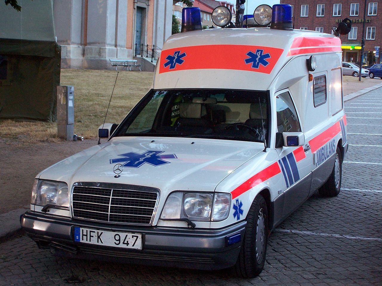 Mercedes Benz w123 Ambulance