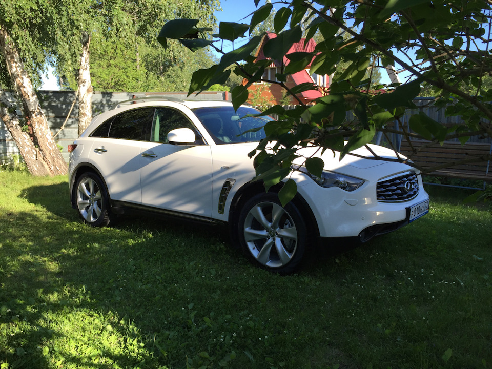 Фото в бортжурнале Infiniti FX (2G)