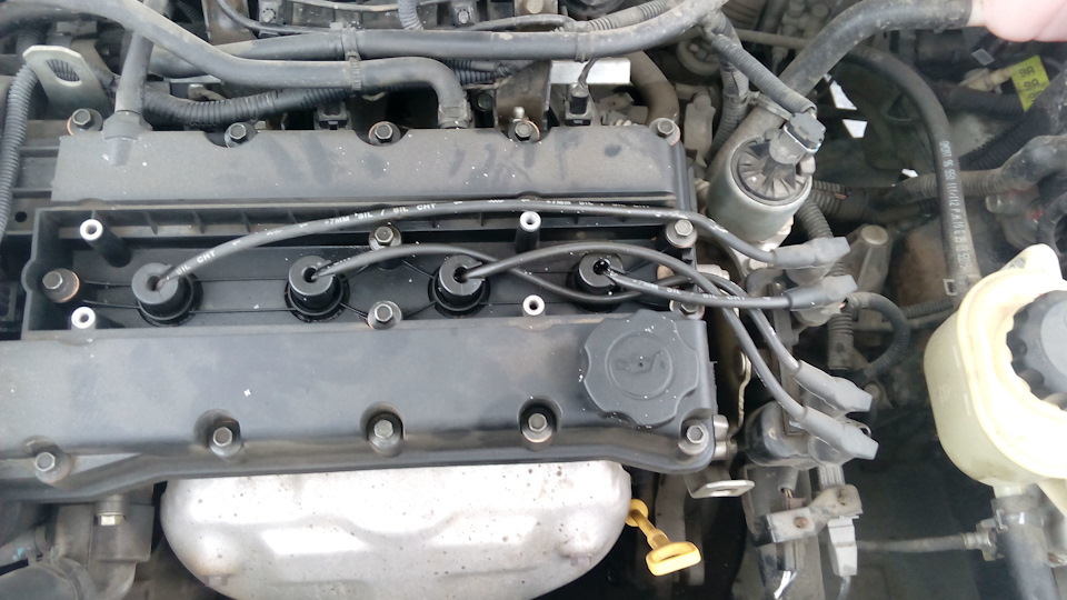 Замена высоковольтных проводов и свечей зажигания - Chevrolet Lacetti 5D, 1,6 л,
