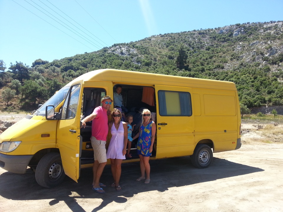 На "Лимончике" в Грецию — Chrysler Town and Country IV, 3,3 л, 2003