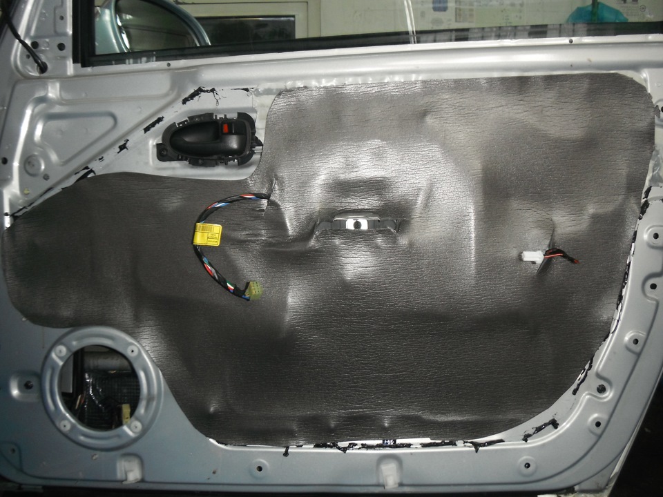 Шторки моторного отсека тагаз тагер. Шумоизоляция капота тагаз тагер. Шумоизоляция hyundai sonata dn8. Шумоизоляция автомобиля hyundai sonata yf. Шумоизоляция тагера тагаз тагер.