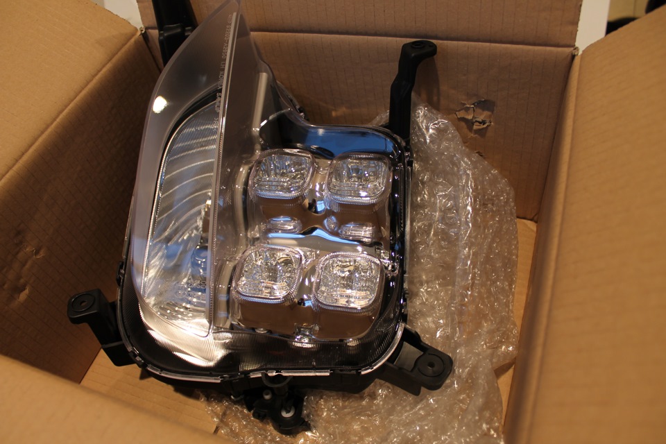 В коробке — KIA Ceed SW (2G)