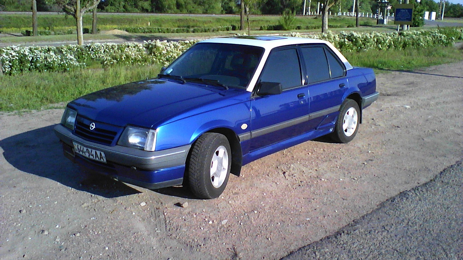 Opel Ascona 1 8