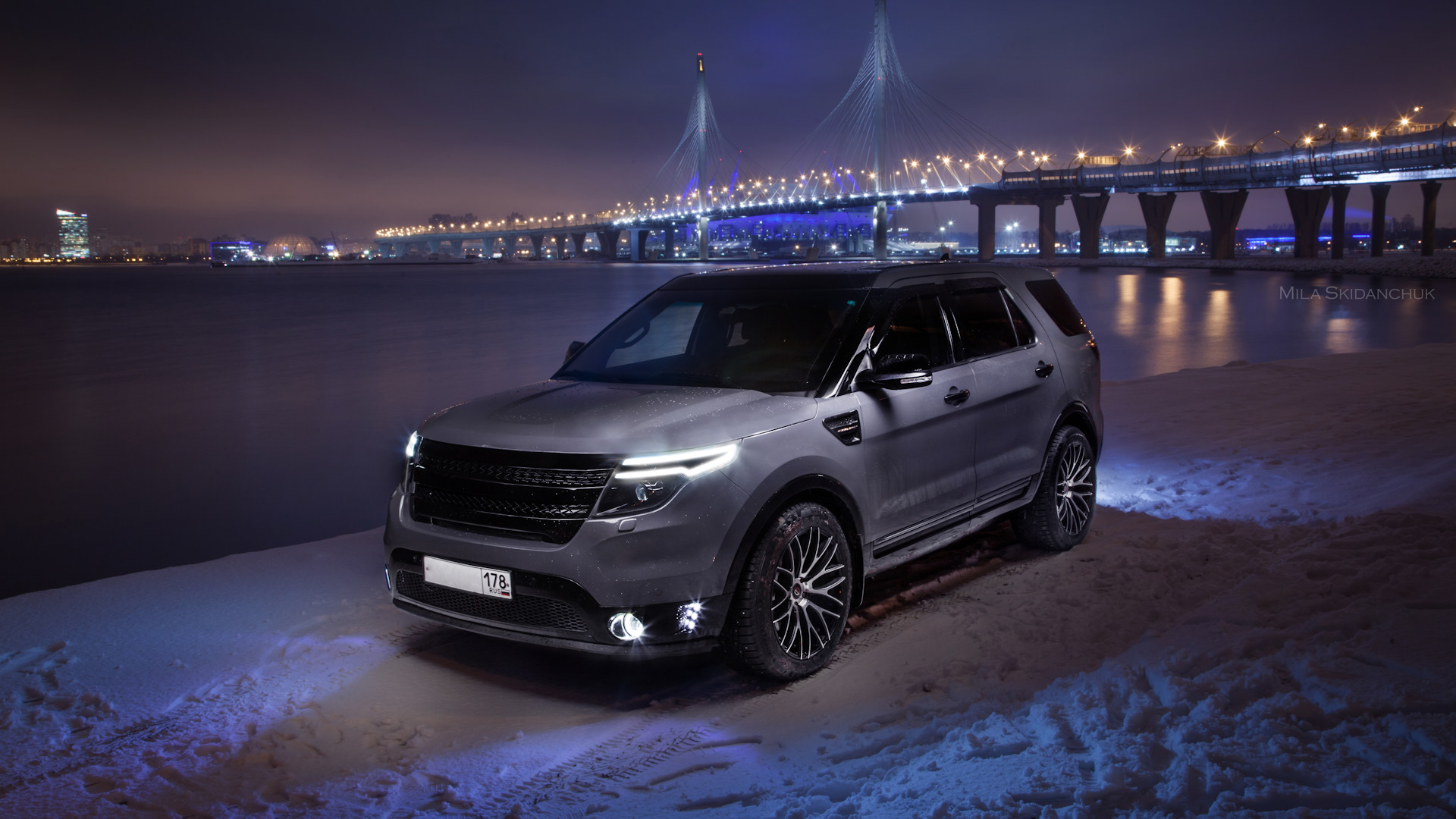 Ford Explorer Sport Black Tuning 2017