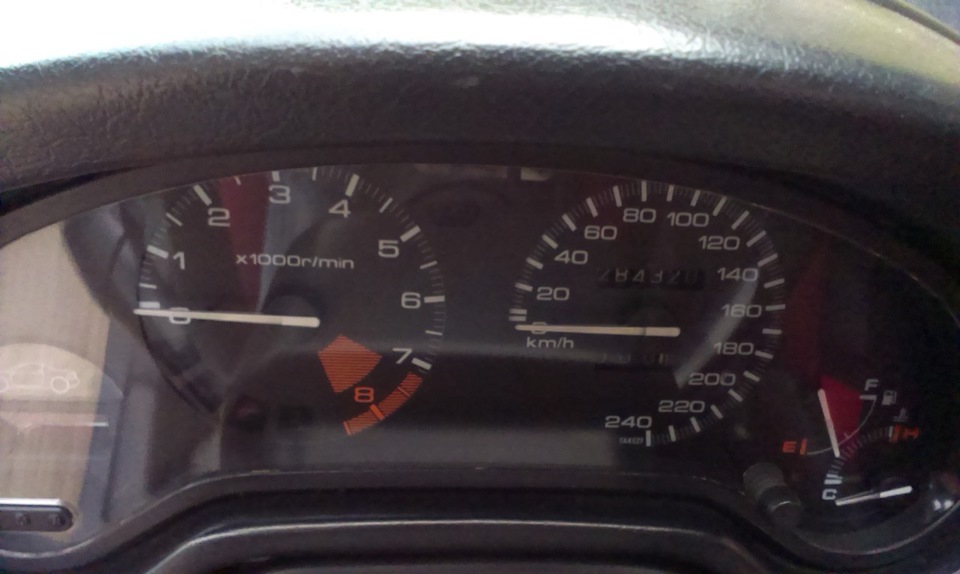 Полировка панели приборов — Honda CR-X Del Sol, 1,8 л, 1993 года ...