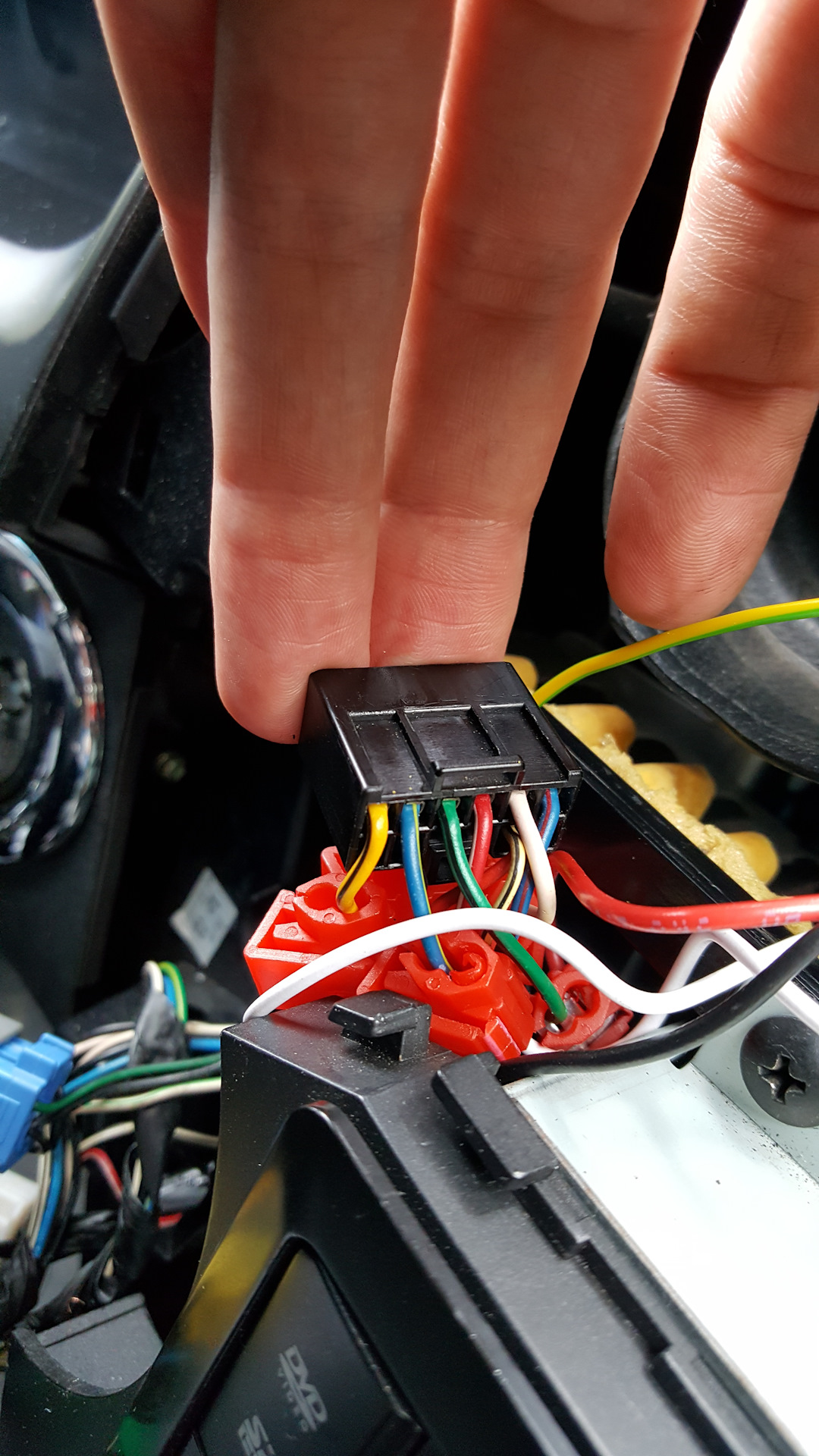 Аварийка для зажигания и запуска на ваз. Аварийка перестает моргать. При включении аварийки моргает правый поворотник. Лампочка аварийка gentra. Аварийка на задний ход.