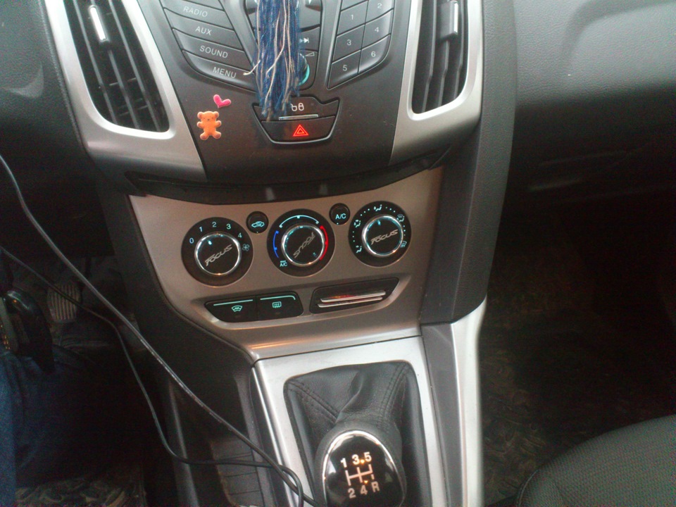 Ручки кондиционера Форд Фокус — Ford Focus Hatchback III, 1,6 л, 2011 ...