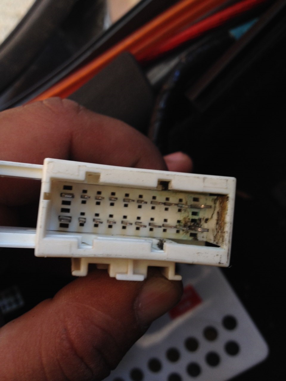 Думаю причина поломки бензонасоса найдена — Renault Logan (1G), 1,4 л ...