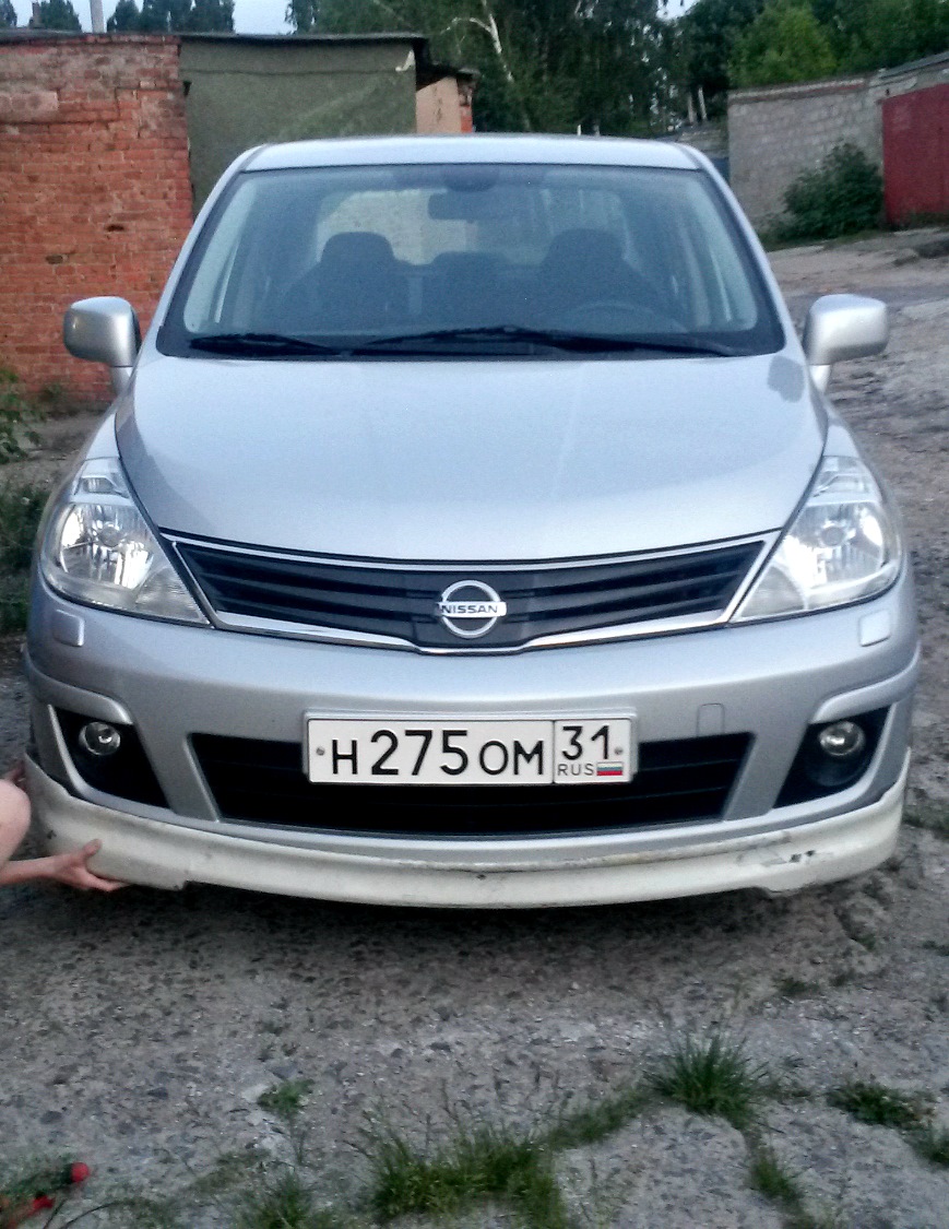 Купить Бампер Ниссан Тиида С 11