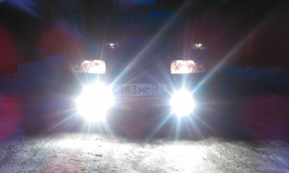 Решил поменять лампочки в туманках — Lada 21103, 1,5 л, 2001 года ...