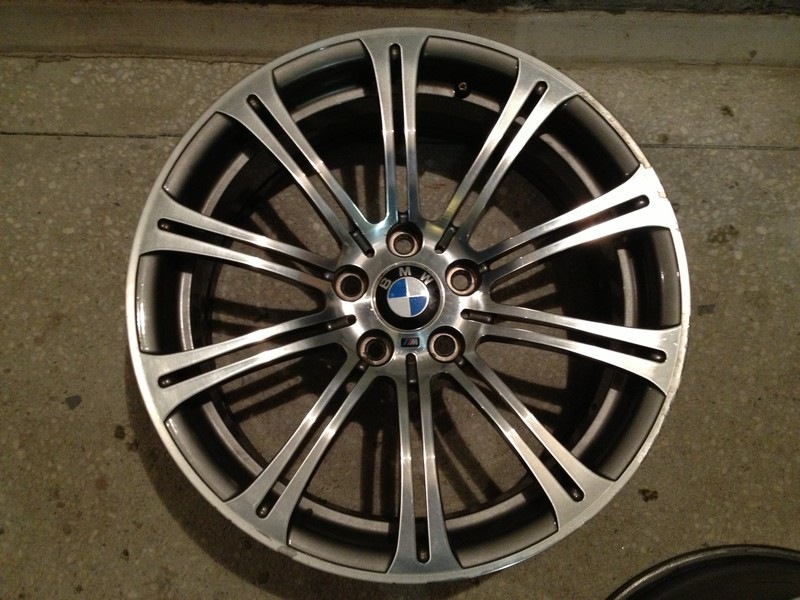 Bmw r18 стиль. 220 Стиль BMW r18. 220 Стиль BMW r19. Диски БМВ 220 стиль r19. BMW r18 b.