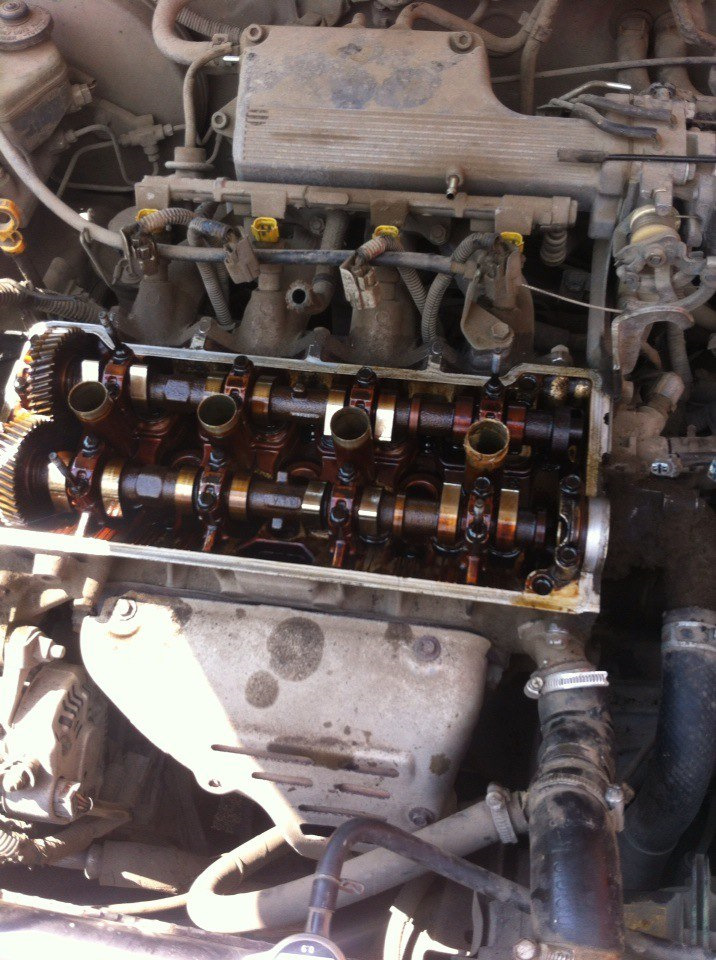 Замена сальников свечных колодцев. Чистка форсунок — Toyota Corolla ...