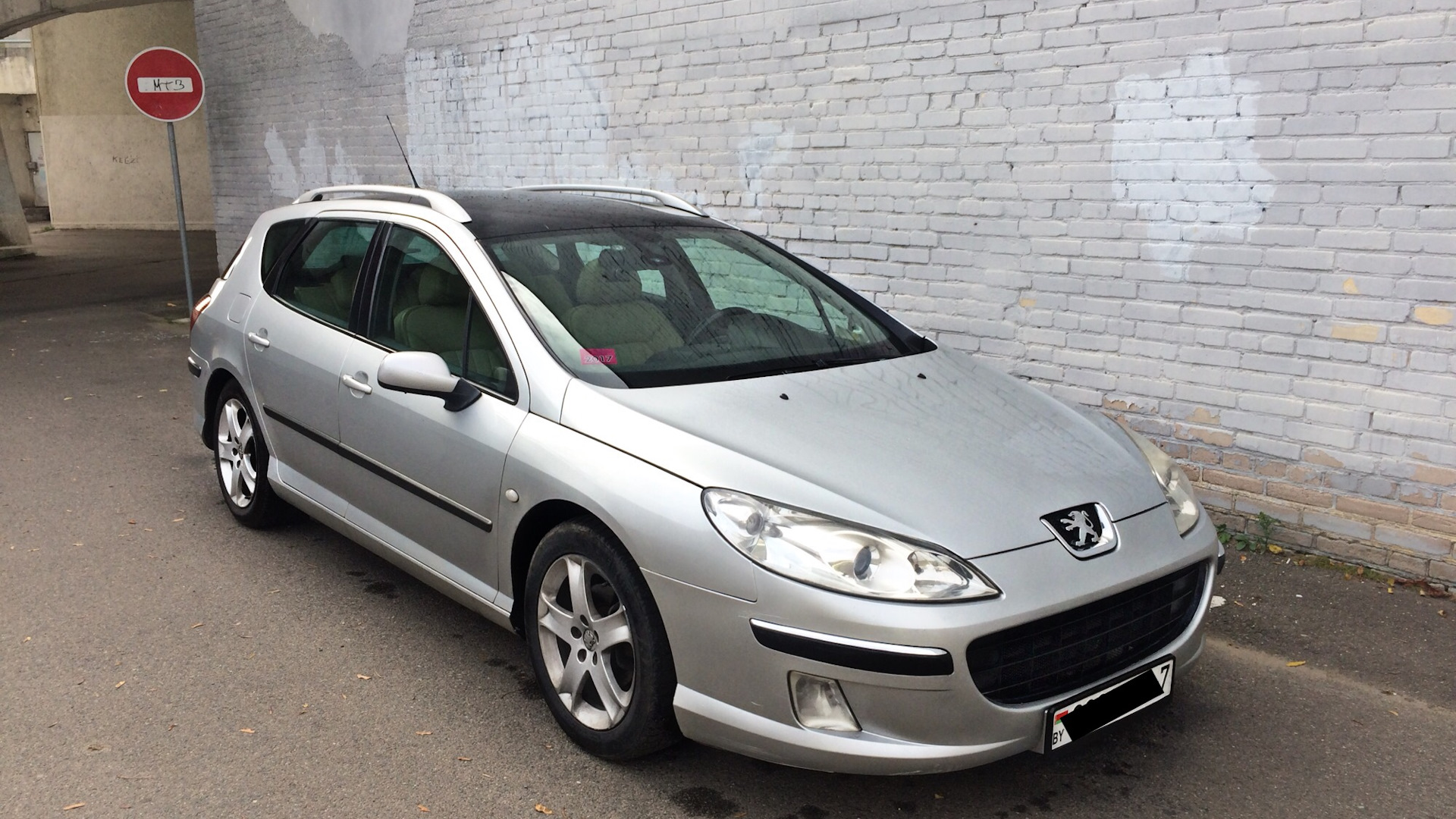 Пежо 407 2.0. Пежо 407 серебристый. Peugeot 407 SW крыша. Peugeot 407 с панорамной крышей. Пежо 407 SW r19.