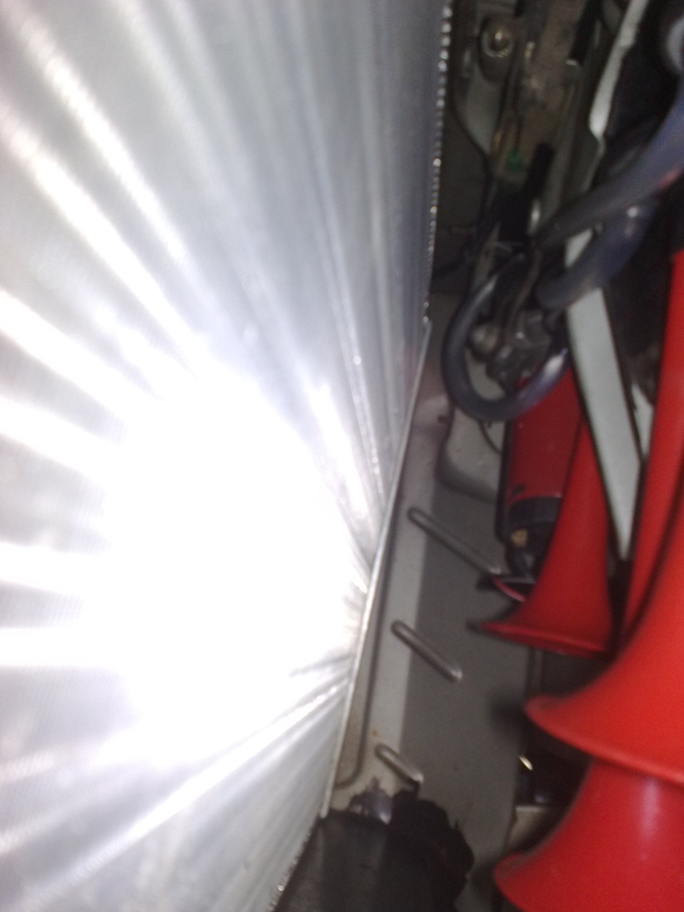 Пневмо гудок. — Lada 21124, 1,6 л, 2005 года | аксессуары | DRIVE2