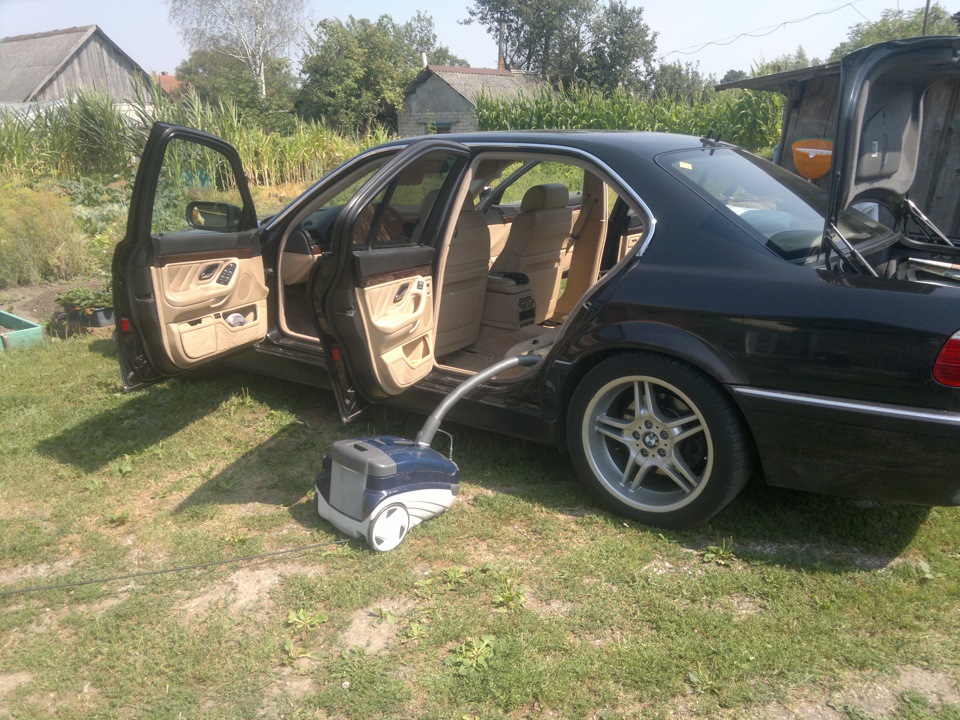 Мойка салона Ванишем — BMW 7 series (E38), 4 л, 1999 года | мойка | DRIVE2