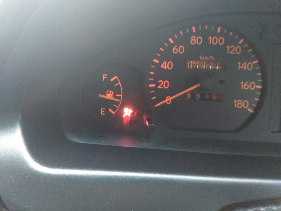 Горит AIRBAG. Кто подскажет?! — Сообщество «GTeXtreme (Toyota Levin и ...