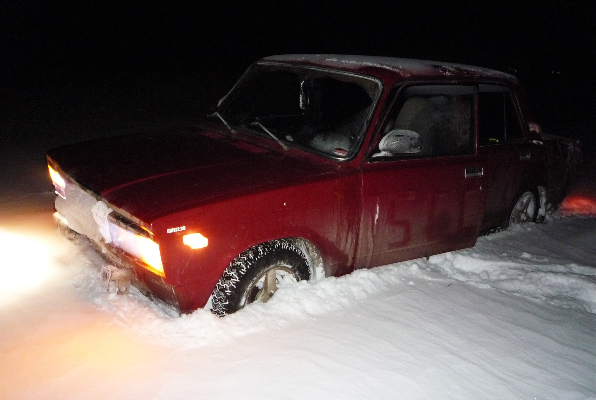 В деревне… — Lada 2107, 1,5 л, 1987 года | фотография | DRIVE2