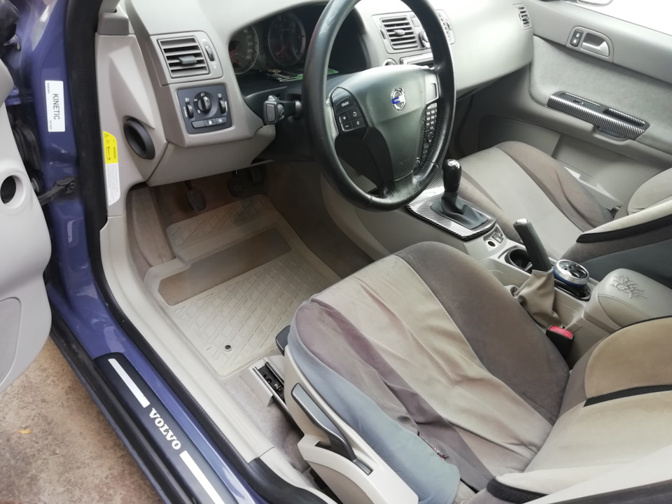Новые коврики в салон и как поживает вольво — Volvo S40 (2G), 2 л, 2004 ...