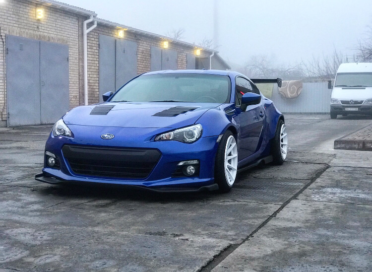 Тюнингованный Subaru BRZ