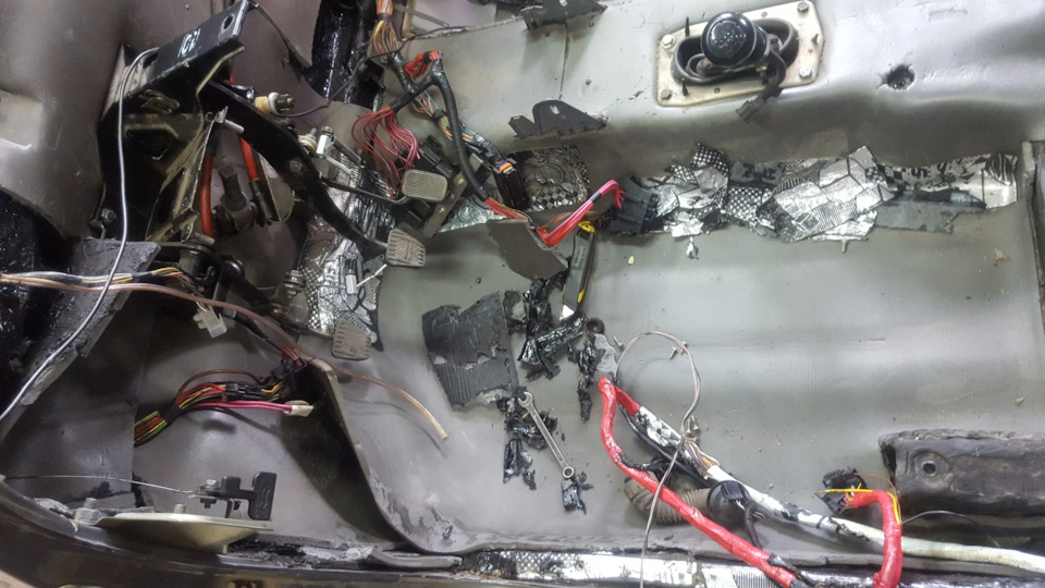 Вандализм… замена проводки в салоне — Lada Калина хэтчбек, 1,6 л, 2007 ...