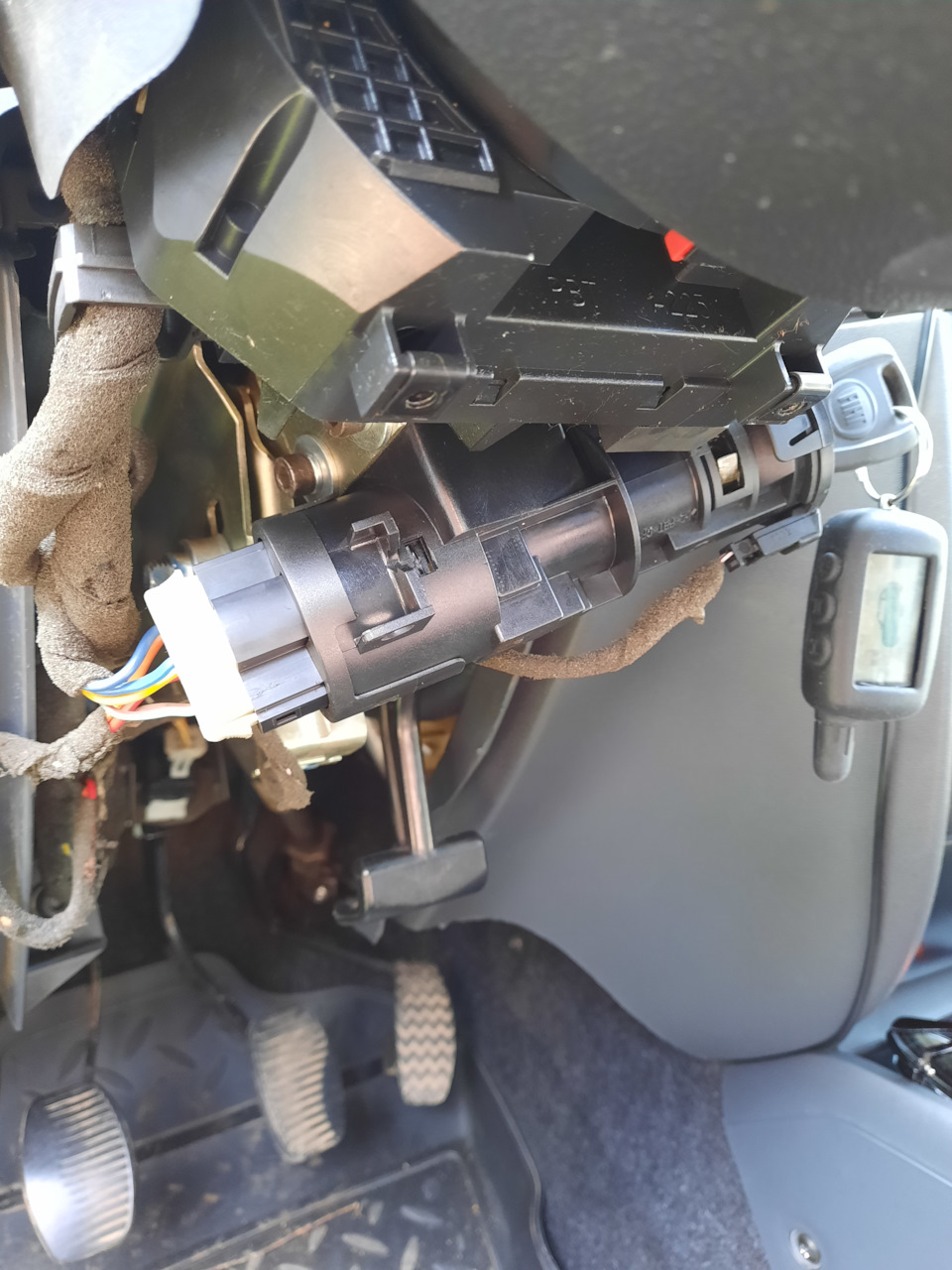 Ремонт замка или как поменять стартер просто так — FIAT Albea, 1,4 л ...