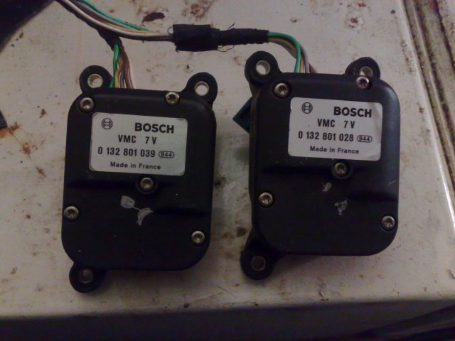 132 3. Электропривод заслонки Bosch VMC 24v 0 132 801 141. Bosch 0 132 801 161. Привод воздушной заслонки VMC 24v/0.22w man 0132801141 Bosch.