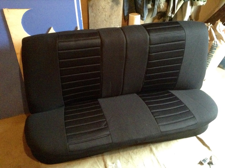 Накидки 2107. Кожаный чехол для сидения ВАЗ 2107. Чехлы ВАЗ 2107 стандарт (Оптима). Заднее сиденье ВАЗ 2107. Чехлы чёрные на 2107 ВАЗ.