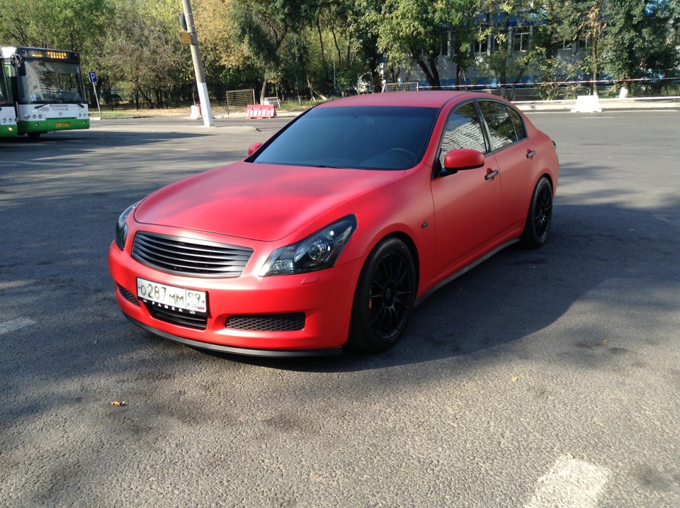 Черный матовый Infiniti g35