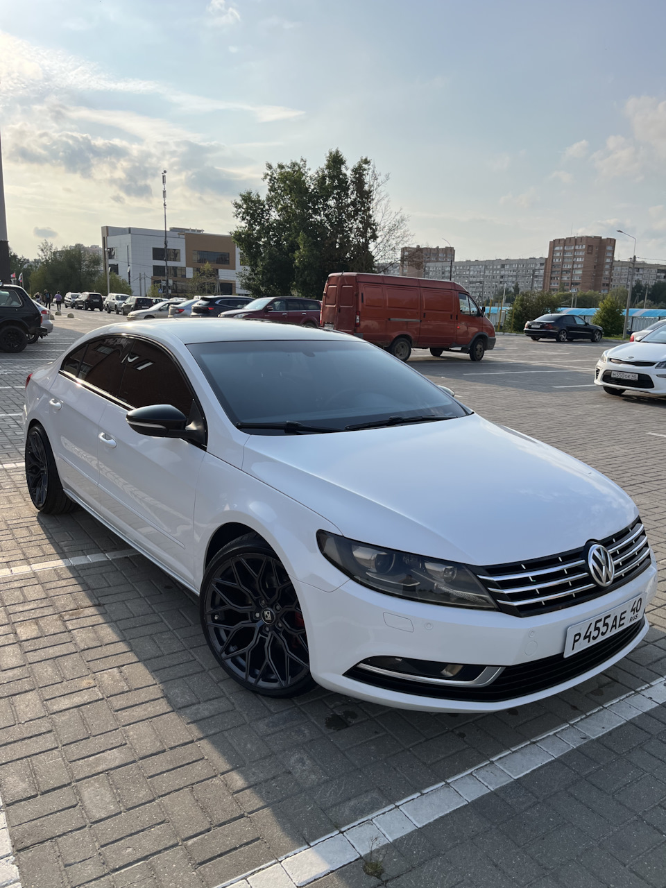 20. Держатель номера и номер без отверстей — Volkswagen Passat CC, 1,8 л,  2012 года | аксессуары | DRIVE2