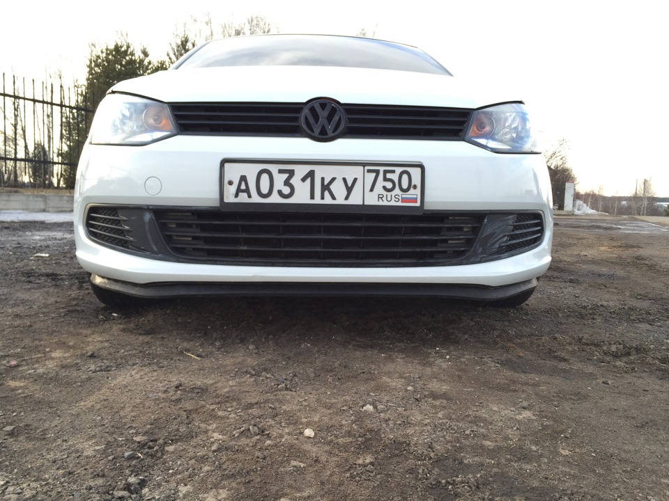 Губа на передний бампер — Volkswagen Polo Sedan, 1,6 л, 2014 года ...