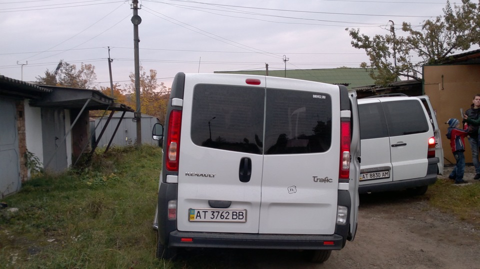 Рено Трафик и Мерседес Вито.2002г.Англия.Фотосессия — Renault Trafic ...