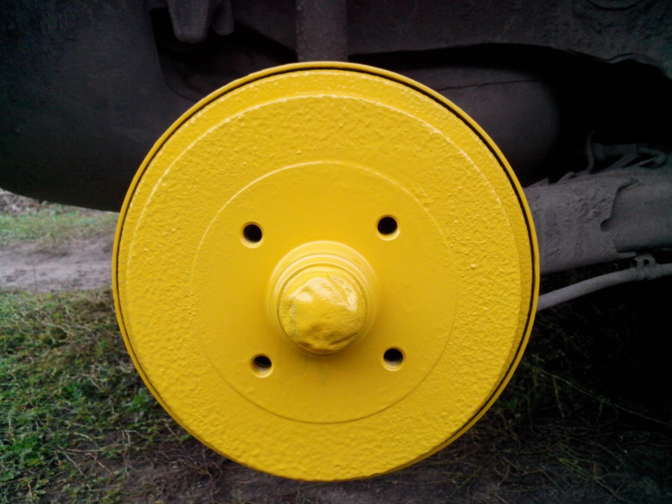 Освежил тормозные барабаны — Volkswagen Golf Mk3, 1,6 л, 1997 года ...