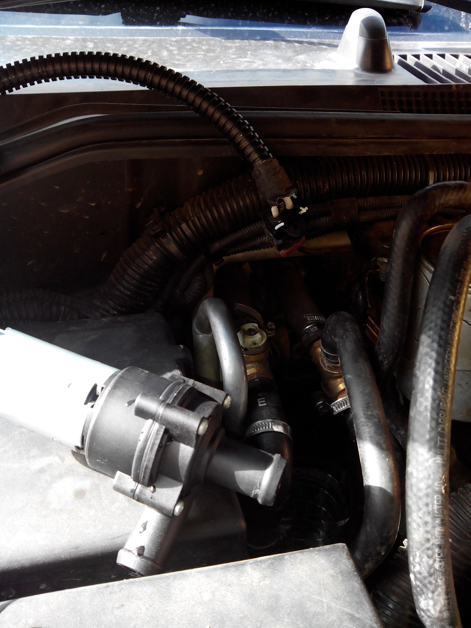 Дополнительная помпа — Nissan Pathfinder (3G), 2,5 л, 2007 года ...