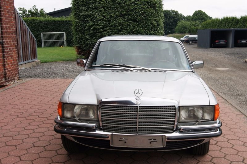 Решетка mercedes w123. Мерседес 123 кузов. Мерседес 350 высоцкого. Старинный мерседес. 1980 mercedes benz 450 sel.