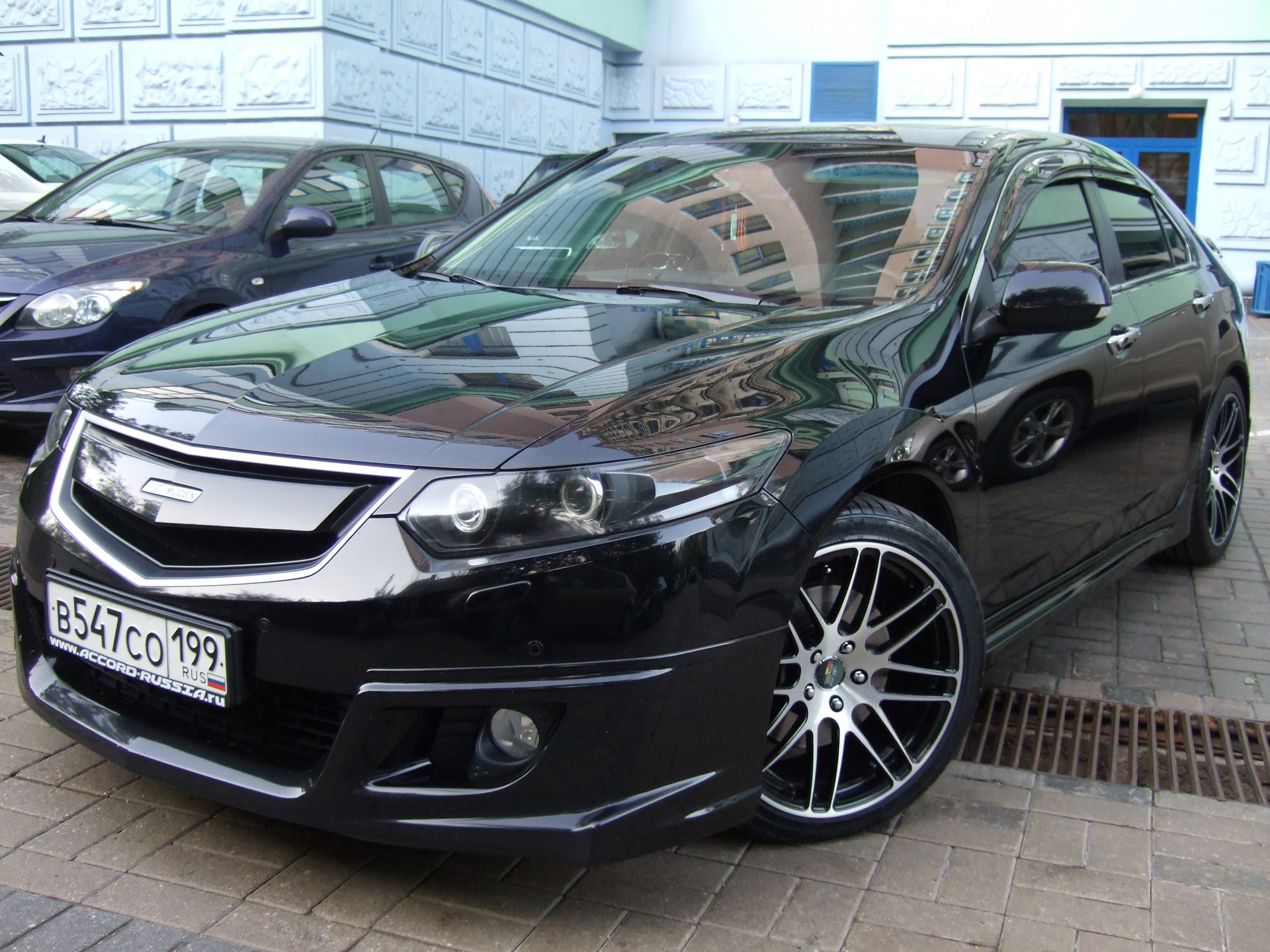 Honda Accord 8 Black Tuning