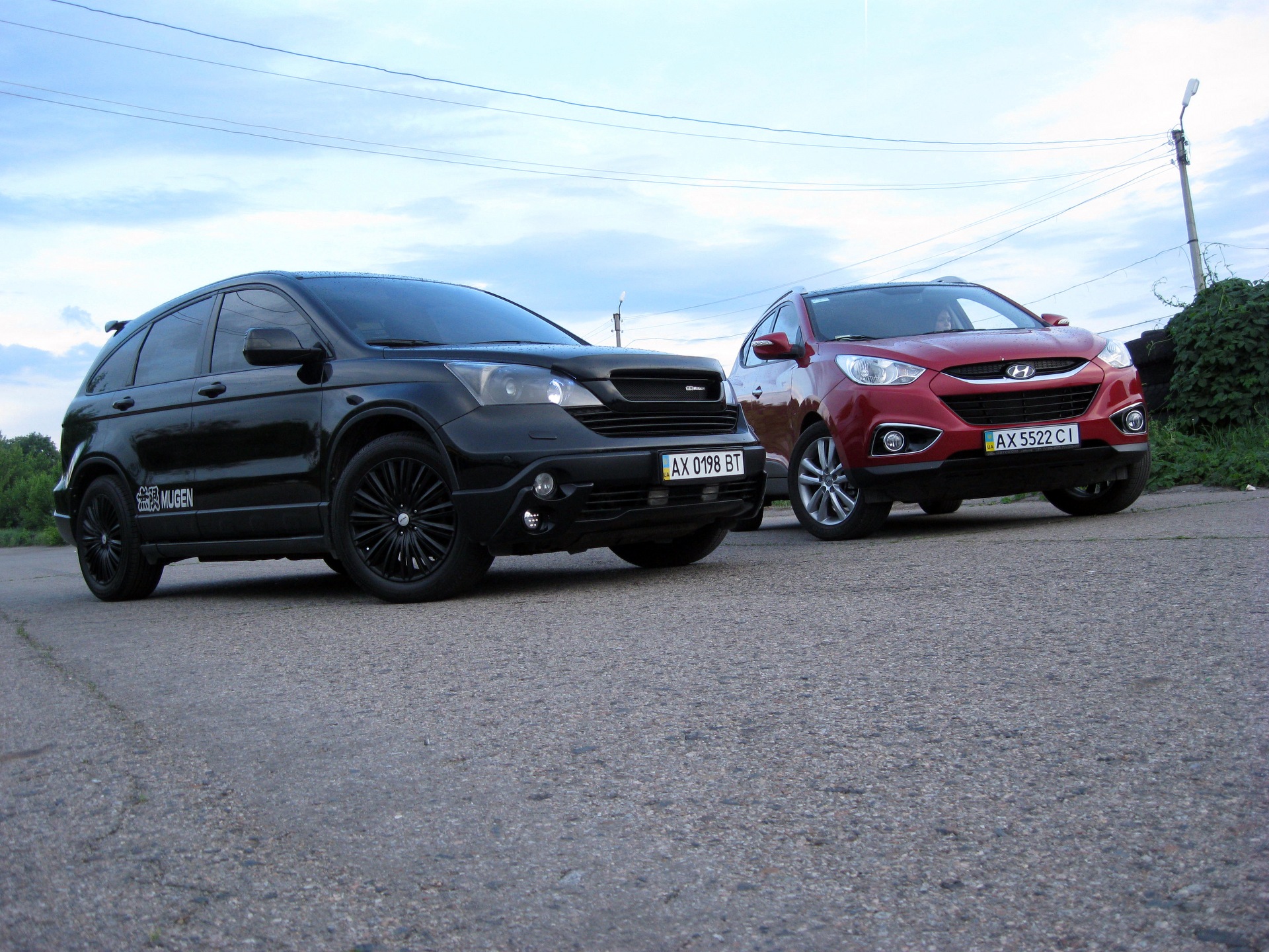 honda cr-v и hyundai ix35 honda cr-v и hyundai ix35