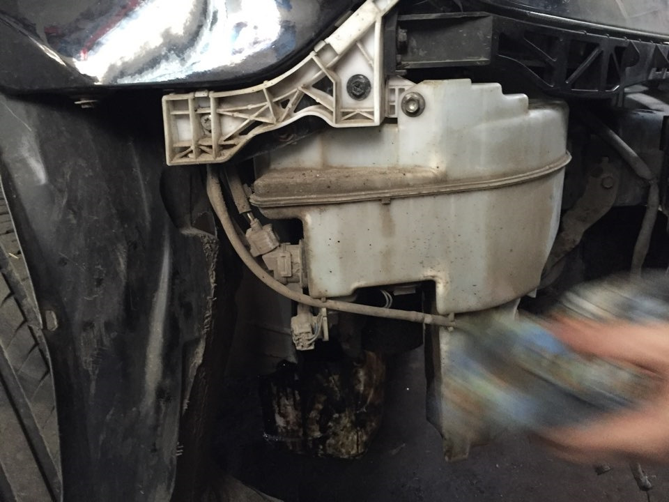 Куплю бачок омывателя! — Mazda 3 (1G) BK, 2 л, 2006 года | запчасти ...