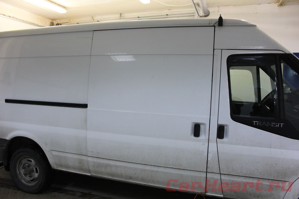 Ford Transit, вклейка бокового стекла в железные сдвижные двери ...