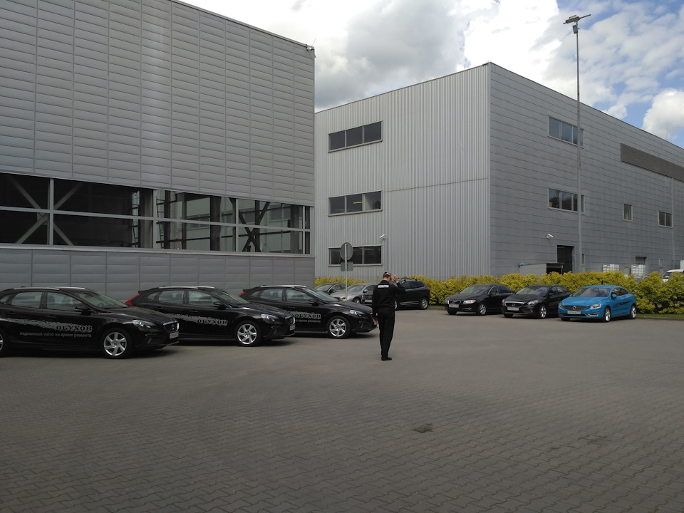 Поездка с родителями к дилеру Volvo — DRIVE2