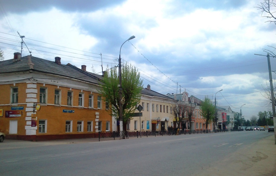 Переславль ул пушкина. Калязин Тверь. Заводская улица Переславль. Ул Переславль Хмельницкого д 40. Улица Переславль Хмельницкого дом 13 в Можайске.