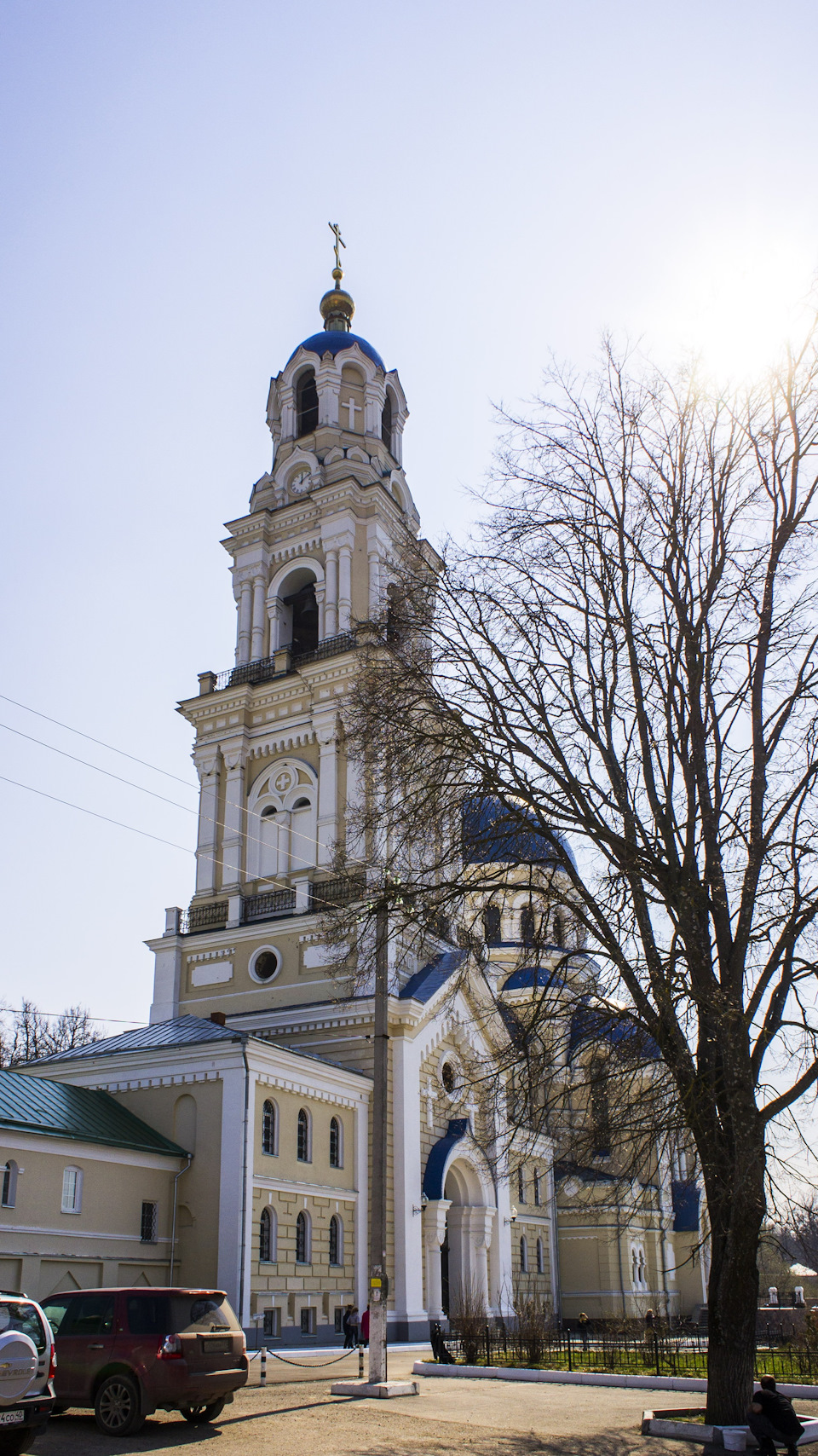 Вход в монастырь. — УАЗ 315195 Hunter