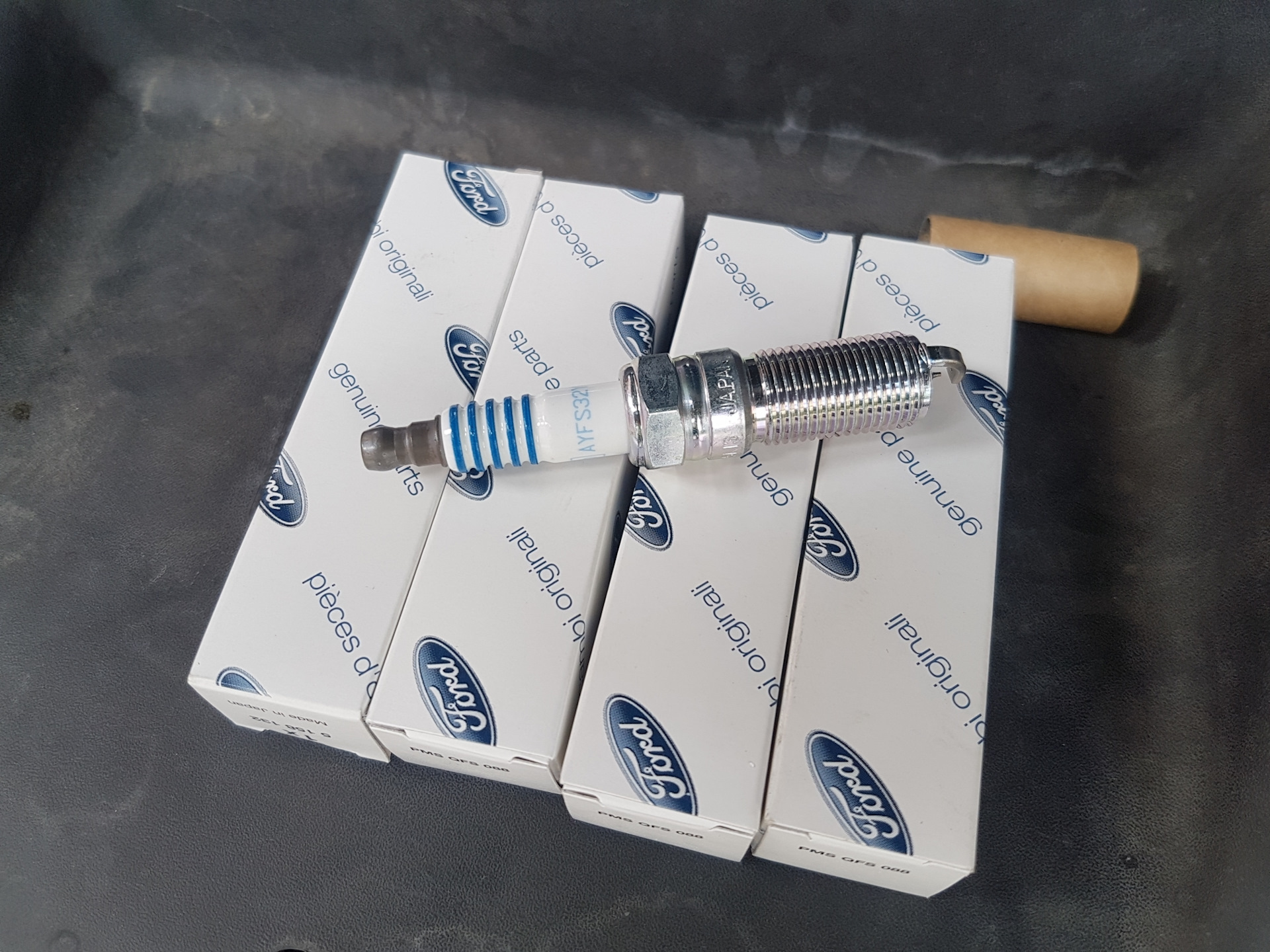 5215216 ford свеча. Колпачки на свечи форд мондео 3. 0 экобуст. 0 145 л. Свечи на форд мондео 4 2.