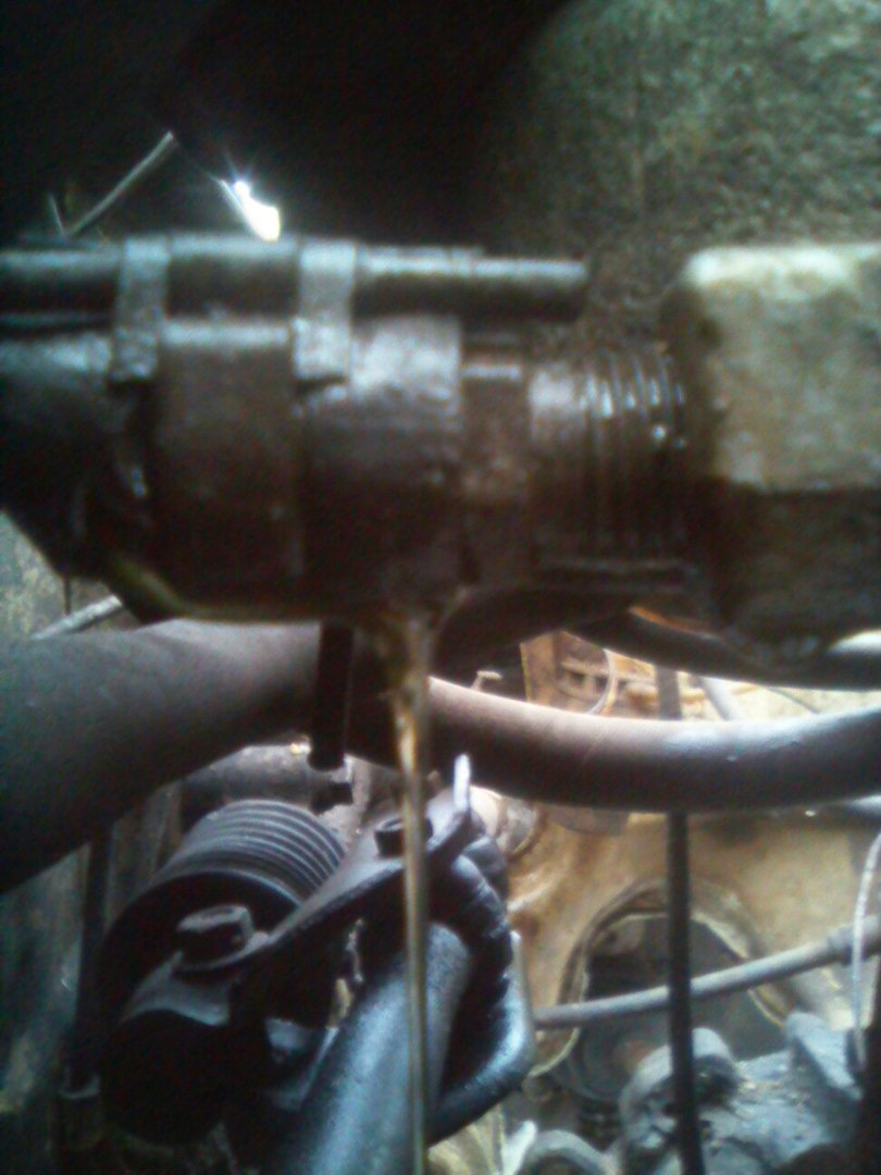 С движком все нормально ! Тосол вытек через сгнивший шланг ! — ЗАЗ 1102 ...