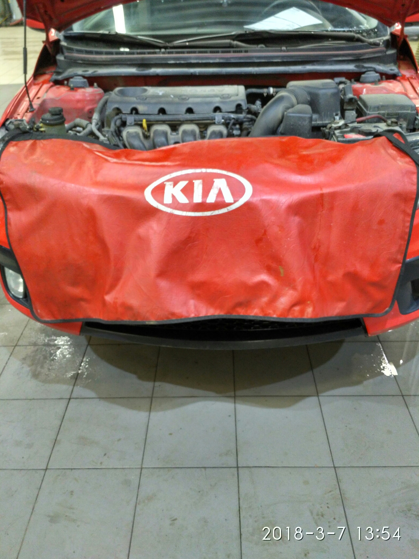 Замена тормозной жидкости — KIA Cerato Koup (1G), 2 л, 2011 года ...