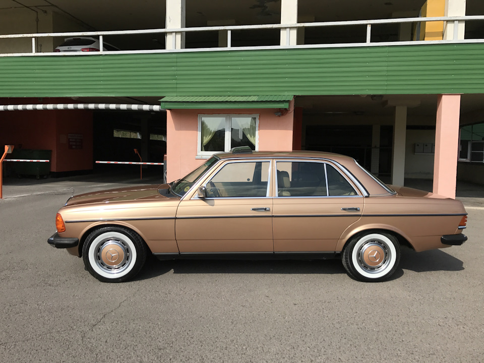 Mercedes w123 ratlook